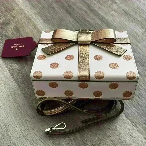 kate spade Wrapping Party Dot Gift Box Crossbody Bag - Picture 13 of 16
